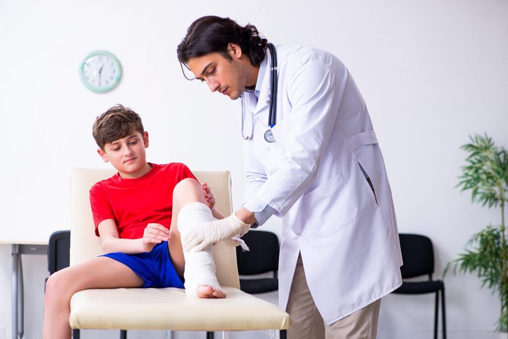 What to Know If Your Kids Get Hurt While on Vacation - First Choice Florida