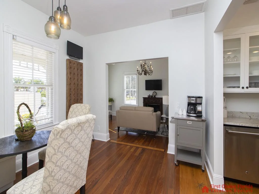 50 St. Francis Street - Dining Room