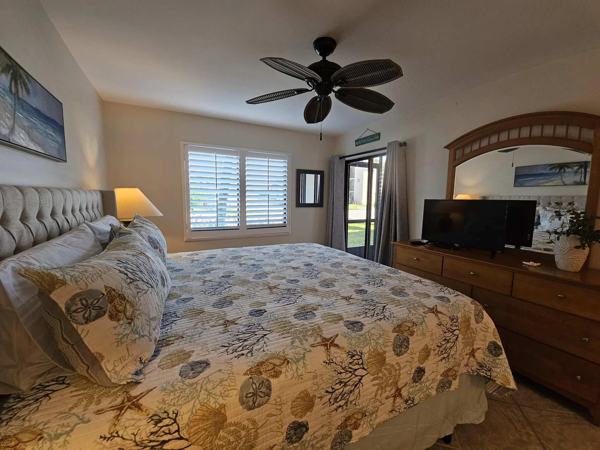 Bedroom with 42" TV
