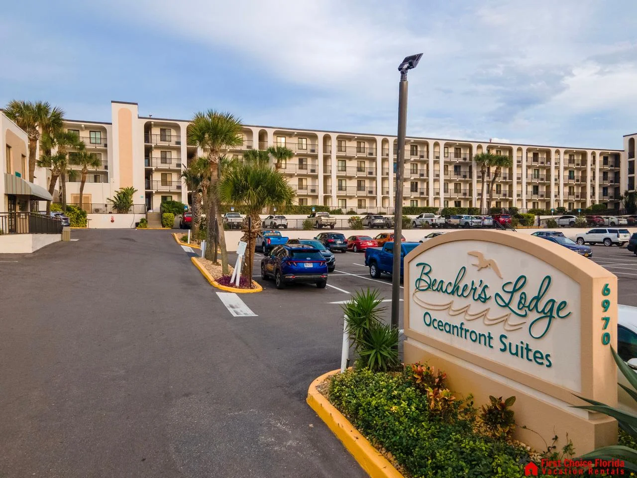 Welcoming entrance to Beachfront Complex!