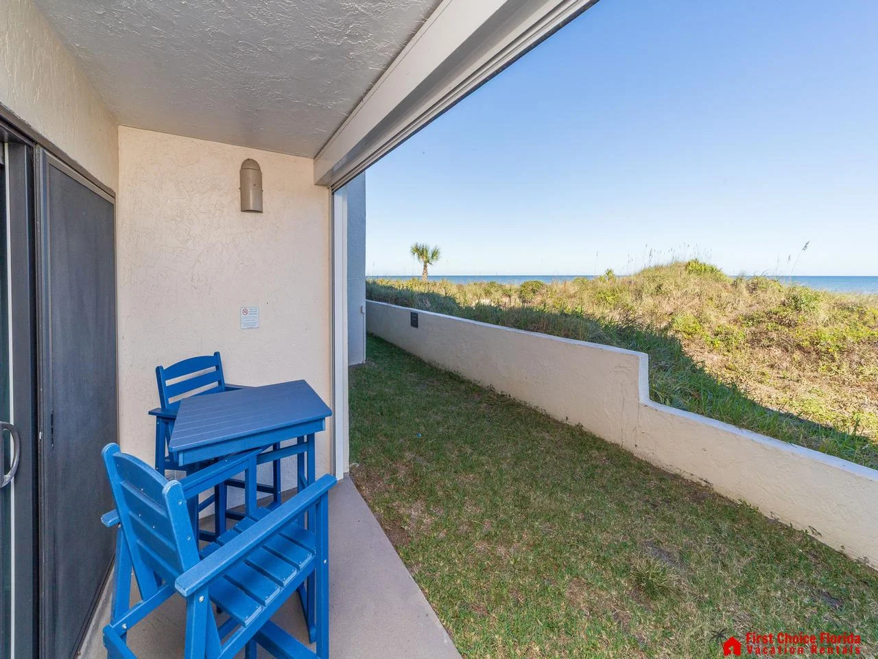 Cozy balcony with ocean views and fresh sea breeze!