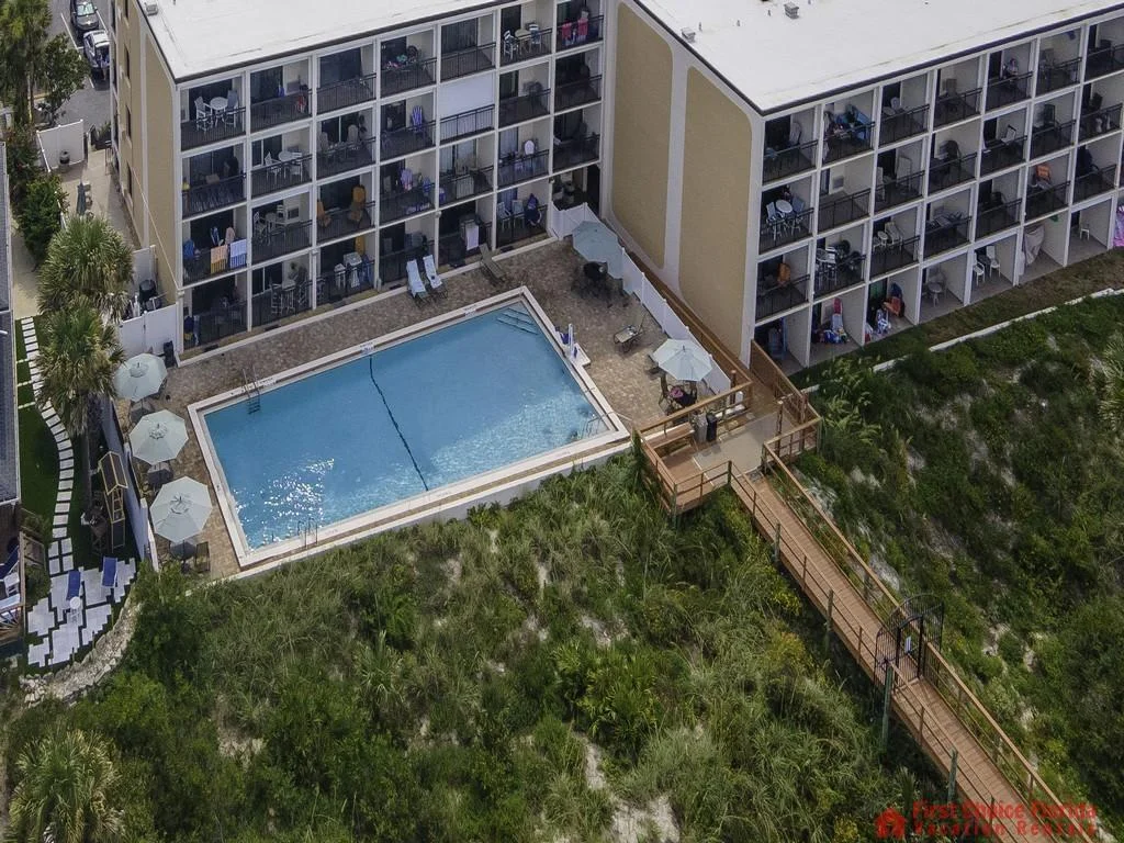 Beachers Lodge Swimming Pool