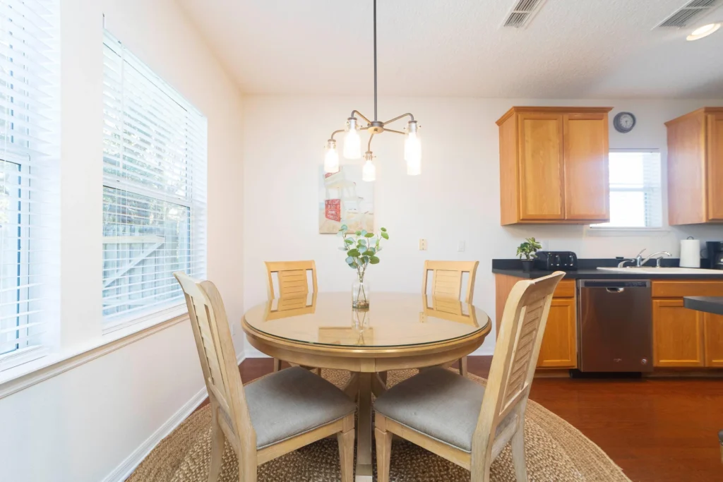 Breakfast Room