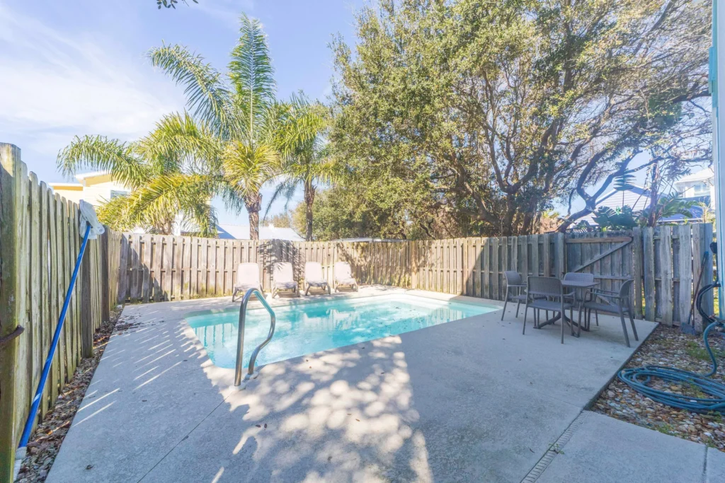 Private Pool
