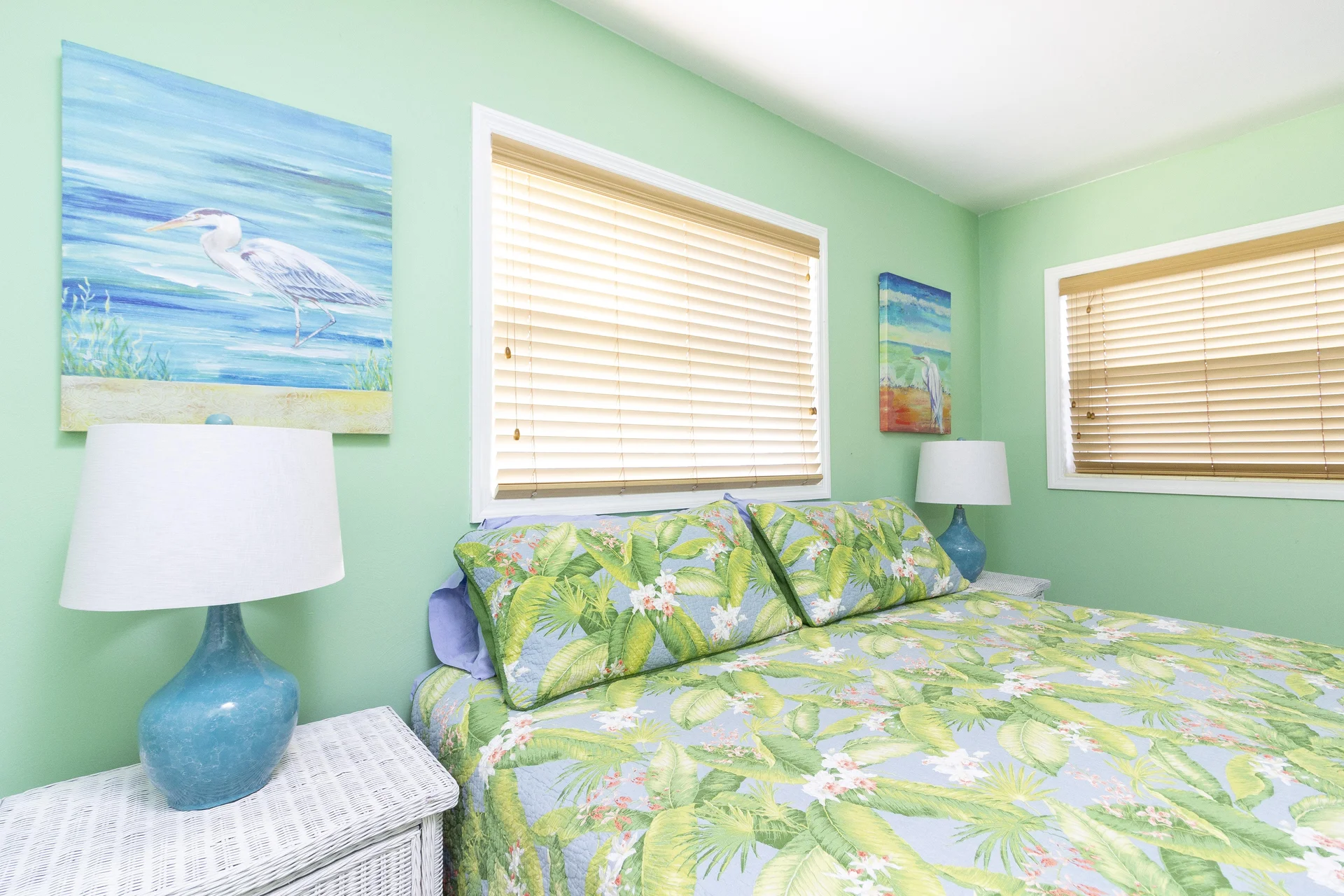 Guest Bedroom - Queen Bed
