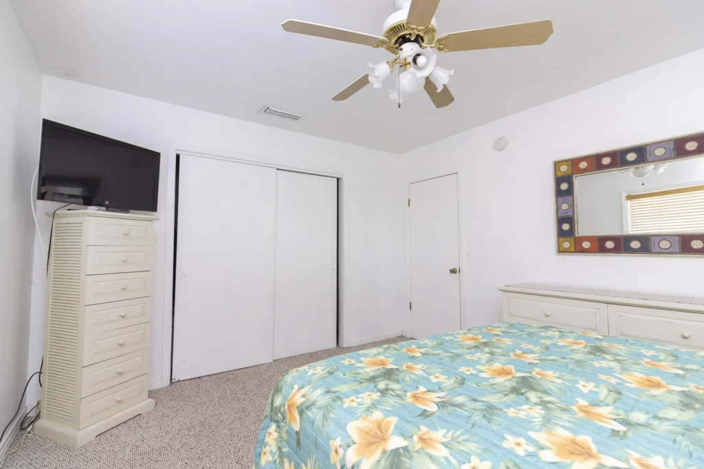 Master Bedroom - King Bed