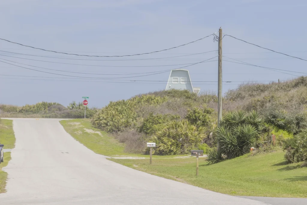 (1) block to Beach