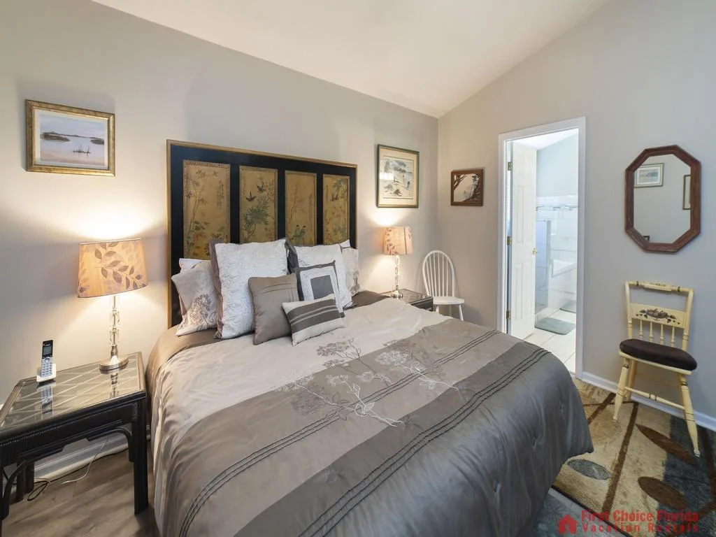 Magnolia Beach House - Master Bedroom King Bed