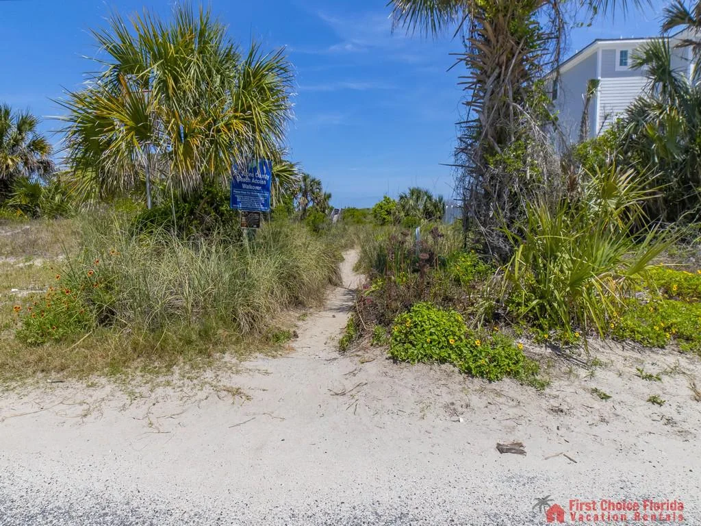Magnolia Beach House - Trail to Beach