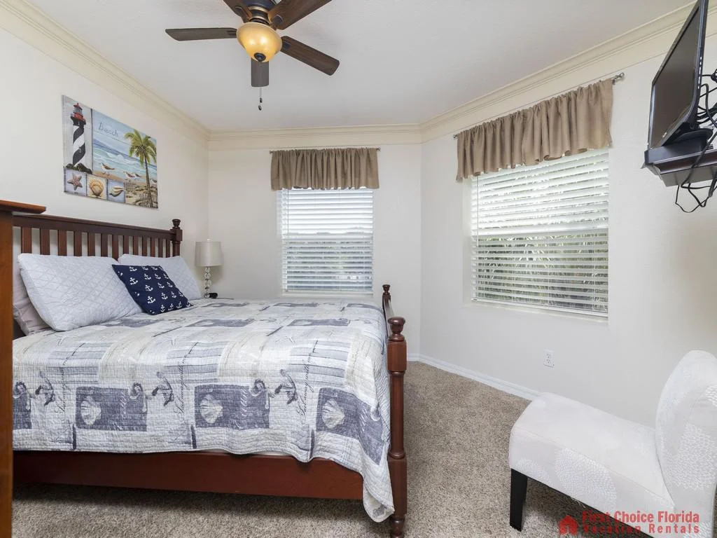 Hibiscus I201 Master Bedroom with Windows