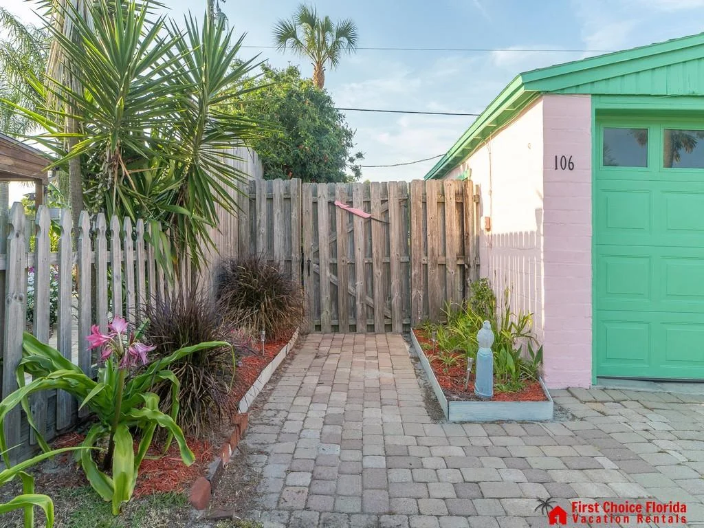 Gate - Completely Enclosed Courtyard