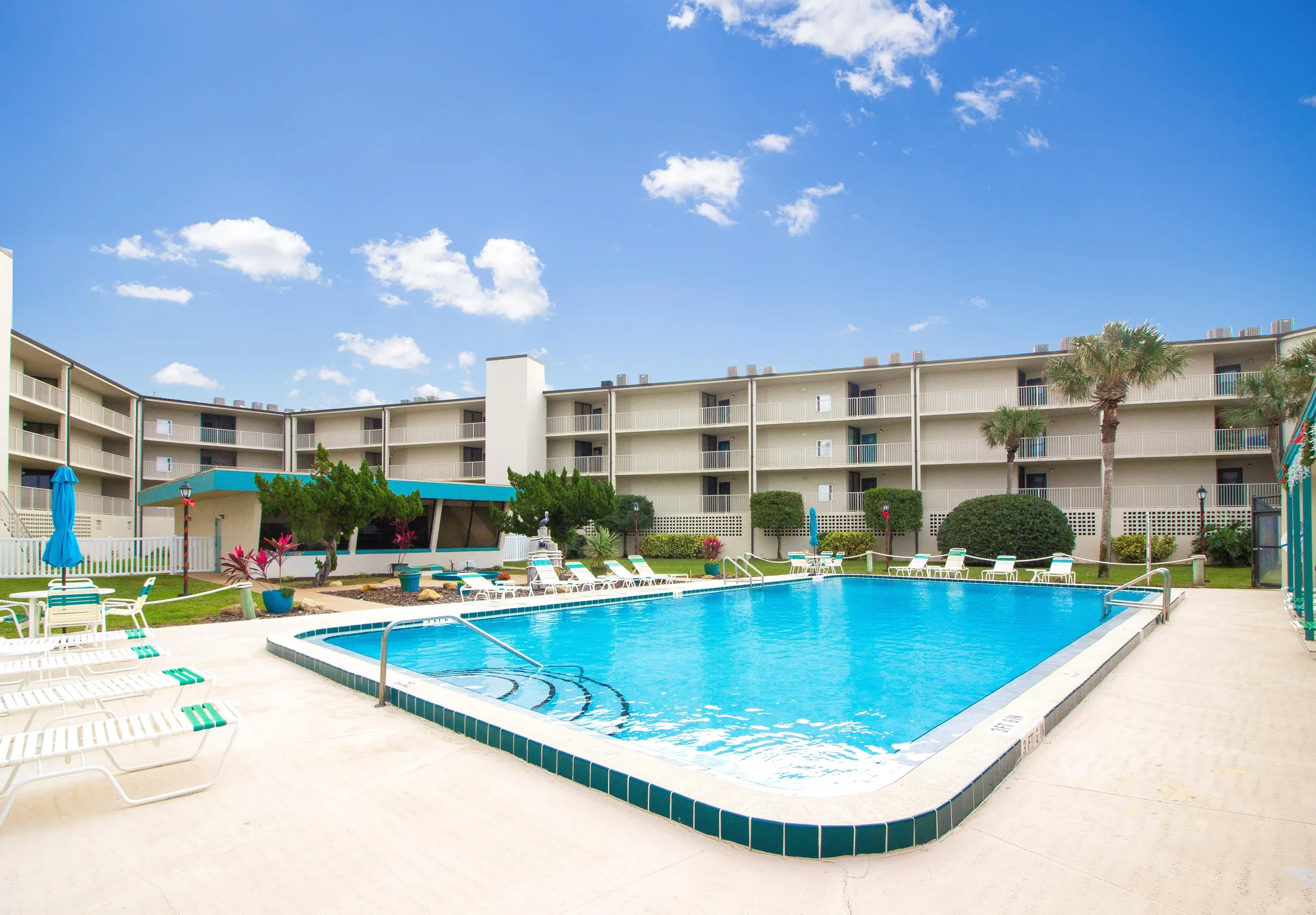Large Pool!