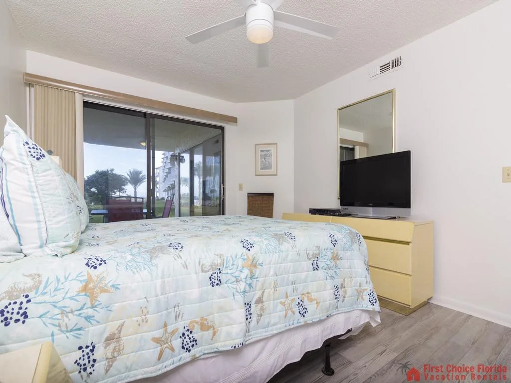 Colony Reef 3101 Bed with TV