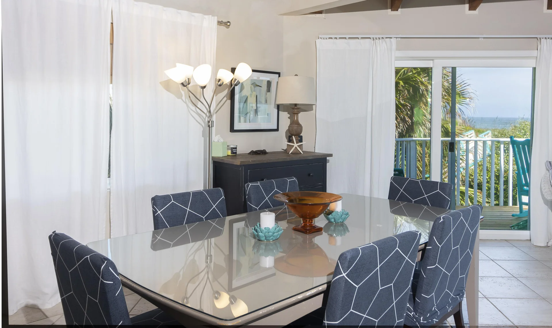 Ocean Sunrise - Dining Area