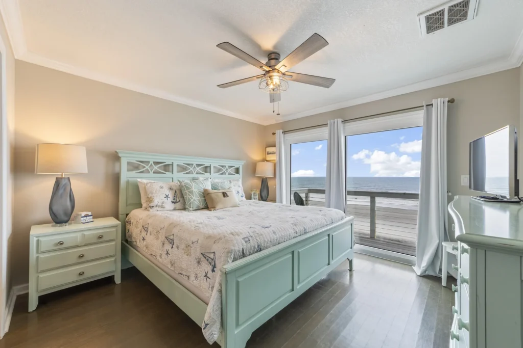 Ocean Oasis - Oceanfront Master Bedroom - King Bed