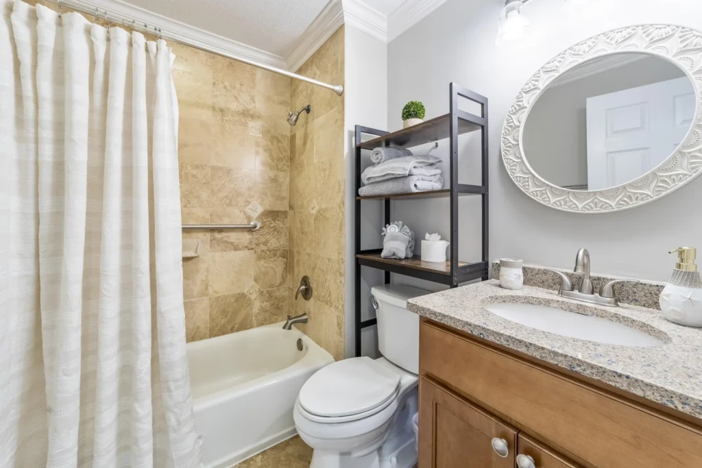 Ocean Oasis - Guest Bathroom