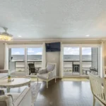 Ocean Oasis - Oceanfront Family Room