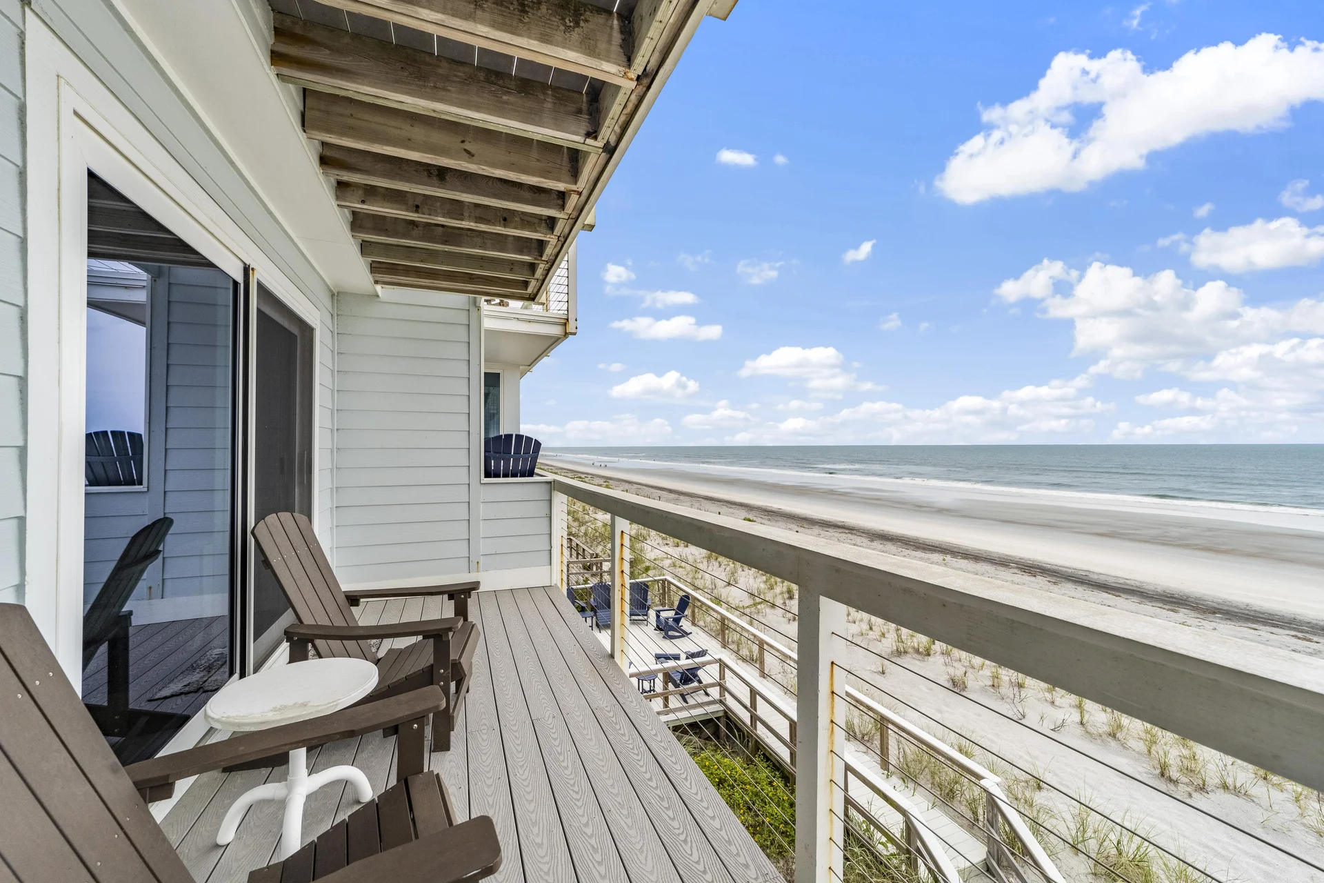 Ocean Oasis - Oceanfront Balcony