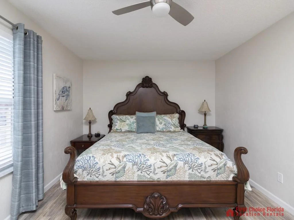 Tarpon Run 35 - Guest Bedroom