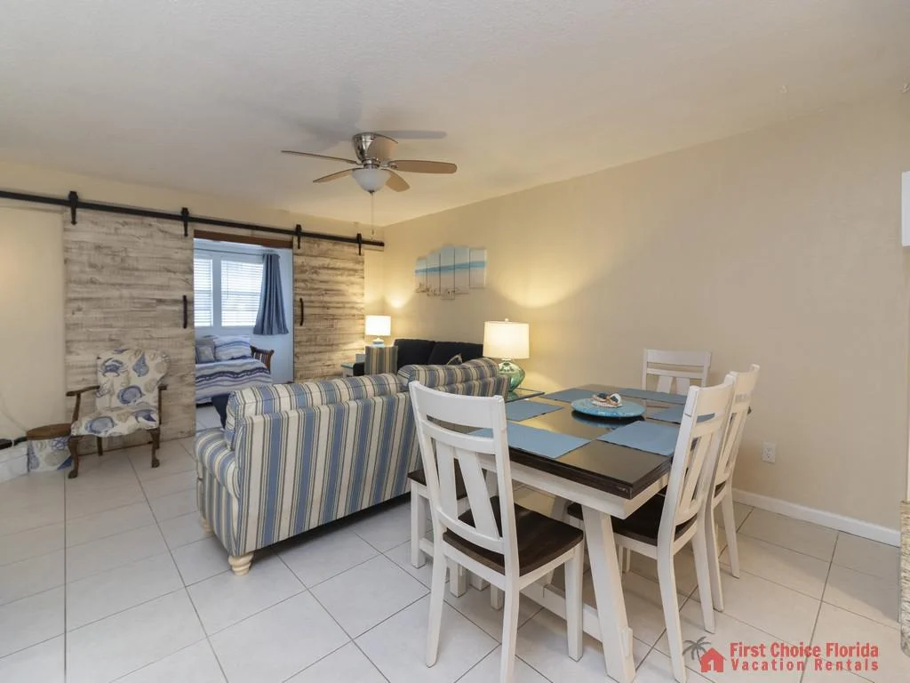 Tarpon Run 35 - Dining Area and Living Room