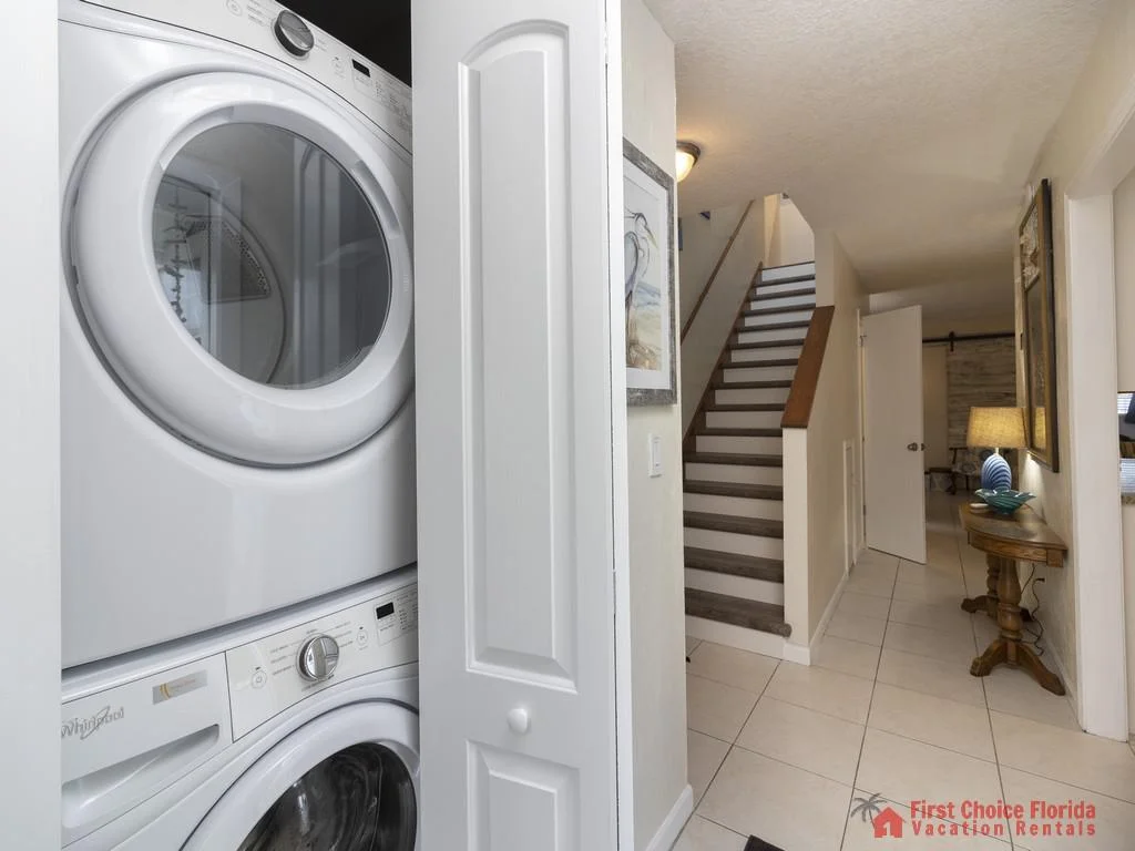 Tarpon Run 35 - Washer and Dryer