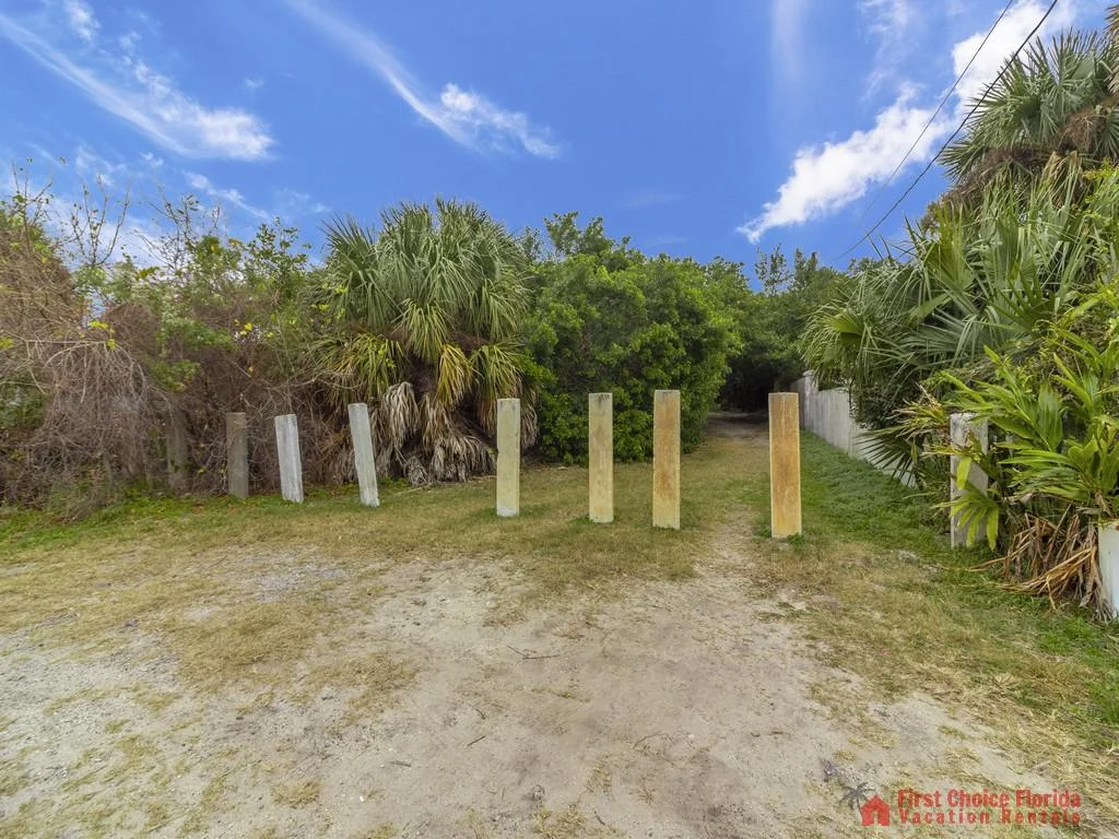 Tarpon Run 35 - Beach Access
