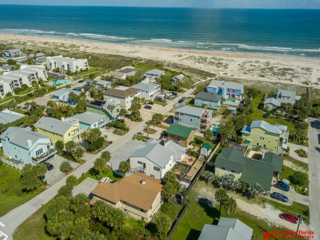 Coastal neighborhood with easy beach access and ocean views