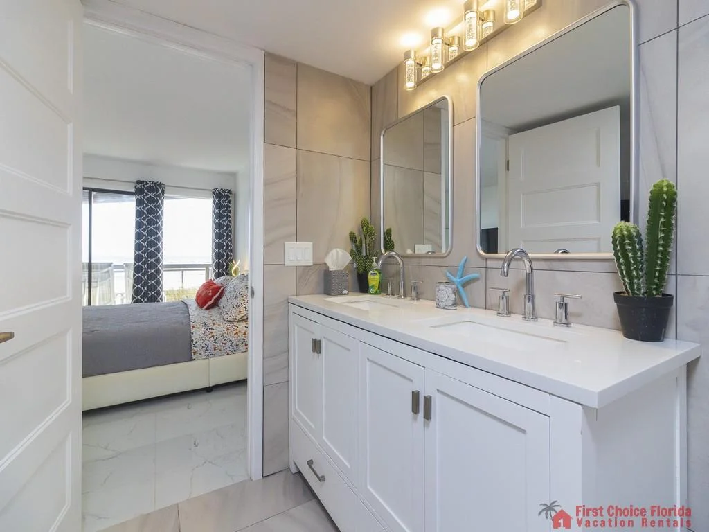 Sea Matanzas 6 Vanity and Bed