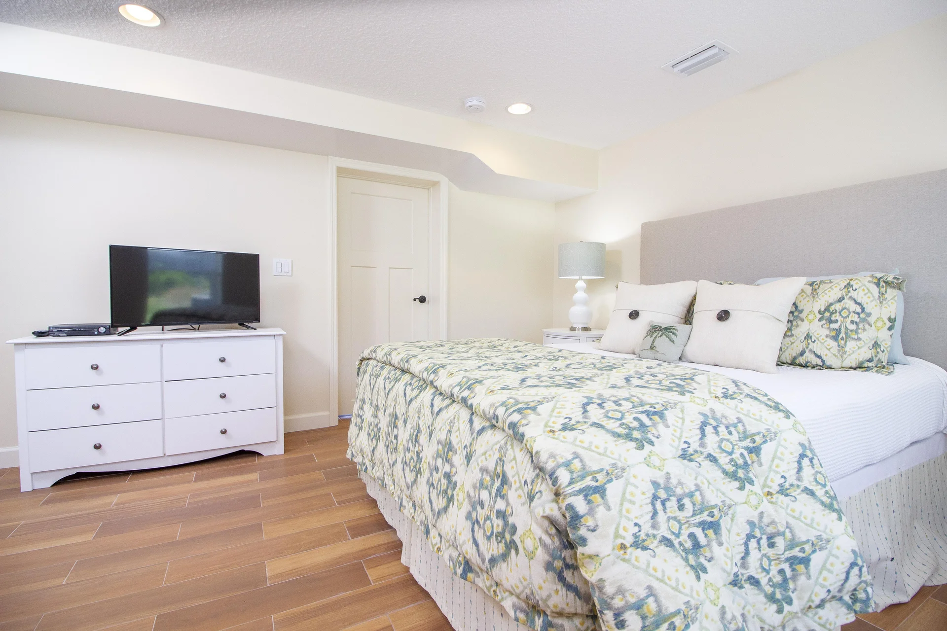 Barefoot Beach Cottage photo 1599847