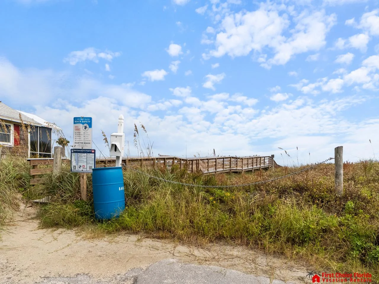 Cozy beach access with stunning ocean views and fresh sea breeze