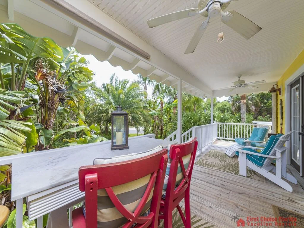 Island Surf Cottage Deck