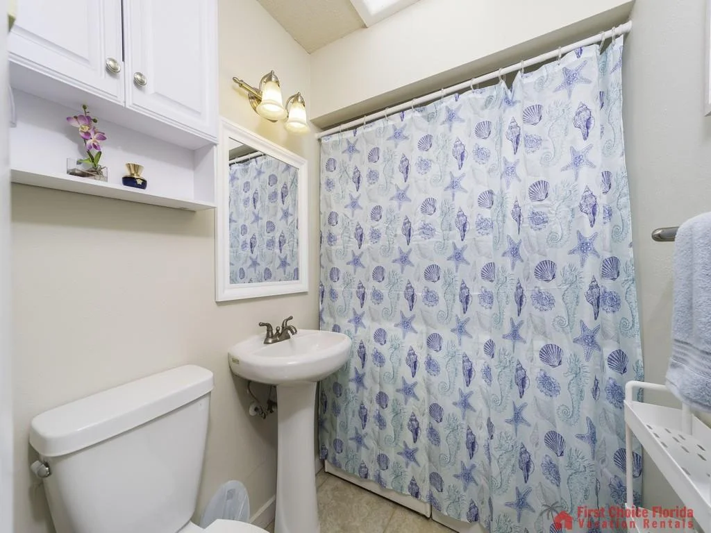 Powder Room/Laundry Room