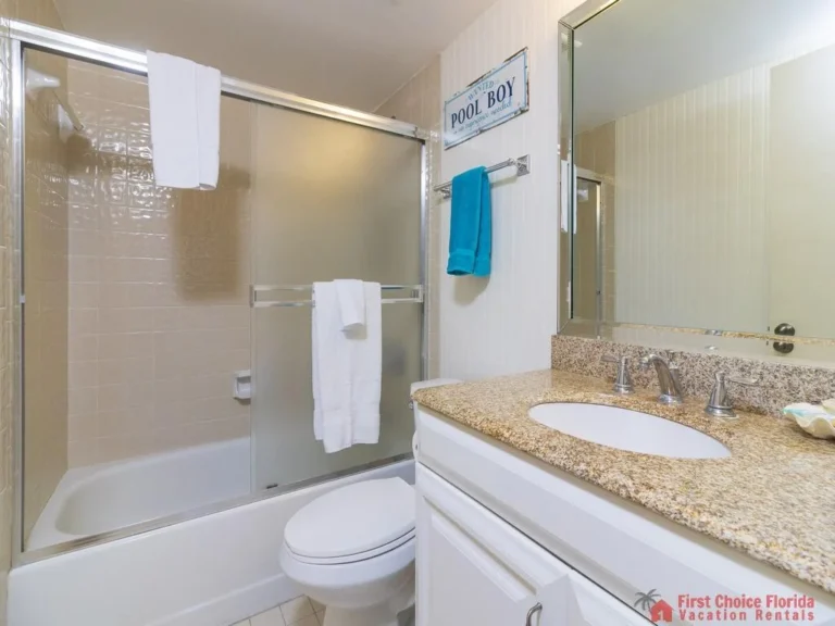 Island South Condominium 18 Guest Bathroom