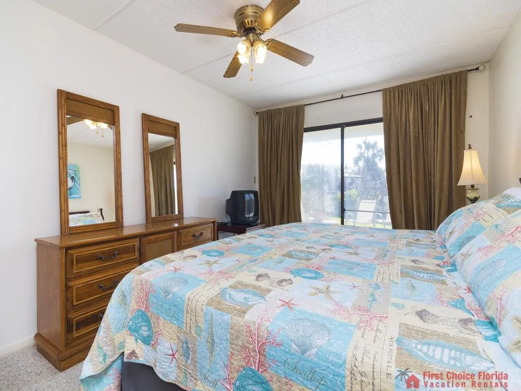 Island South Condominium 18 Primary Bedroom Dresser