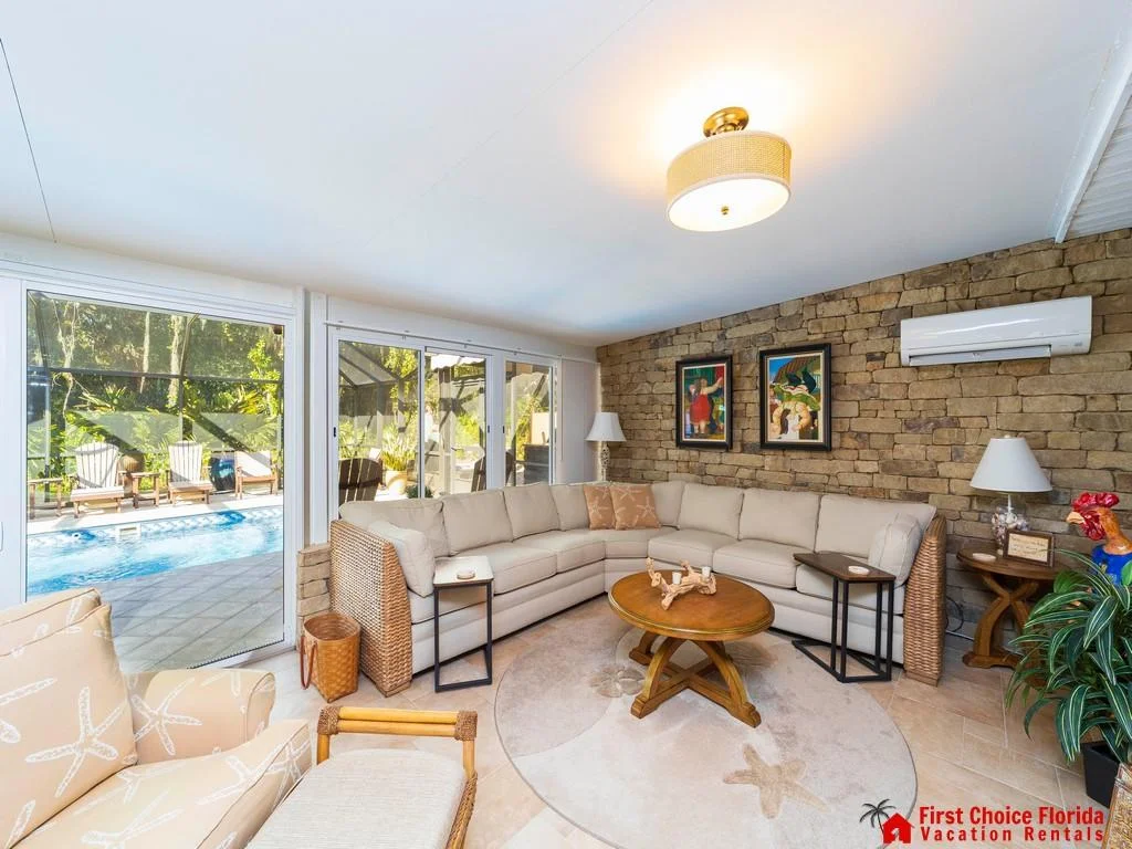 Enclosed Florida Room - Airconditioned